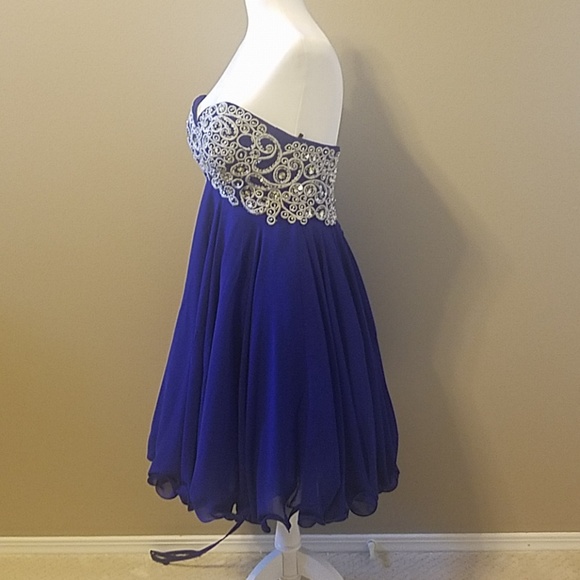 Blue Gown with Decorative Bodice - Picture 2 of 5
